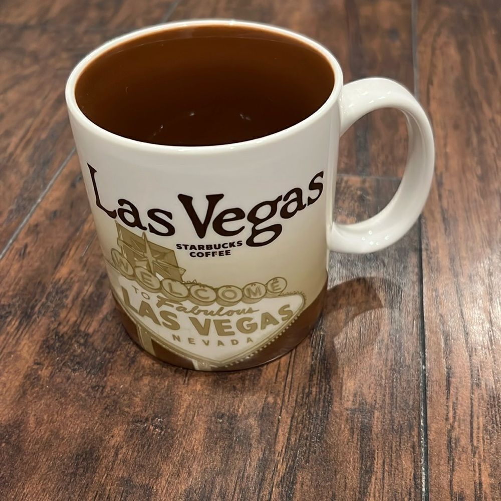 Starbucks LAS VEGAS Collector Series 16 oz Ceramic Mug - 2011 in EUC